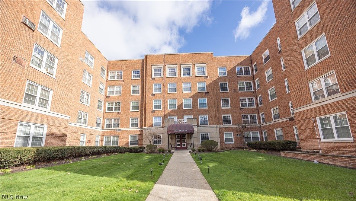 19101 Van Aken Blvd APT 216