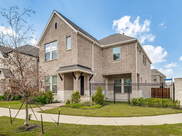 709 Mourning Dove Dr — Photo 2