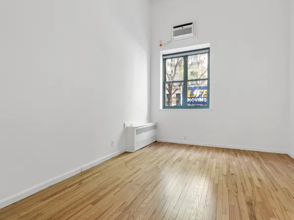 220 East 22nd Street GLR image 3 of 7