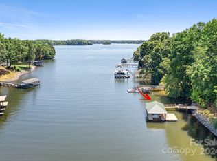 195 Paradise Peninsula Rd, Mooresville, NC 28117