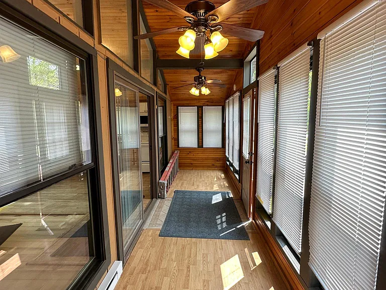 1146 Chickadee Dr — Photo 15