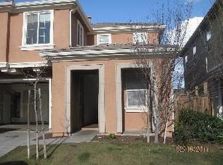 947 Papaya St, Madera, CA 93638