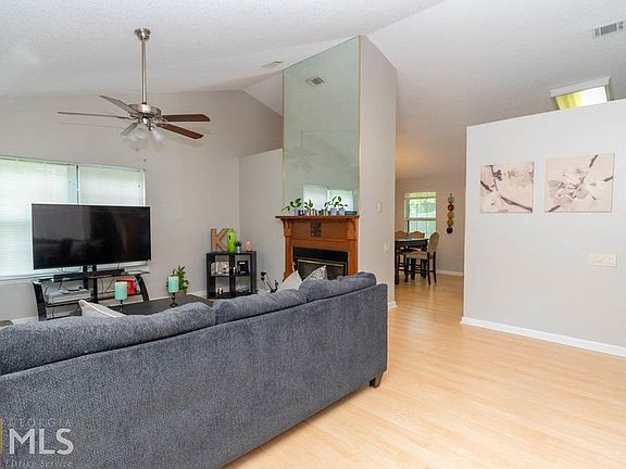 2nd image of 2041 Bankston Cir
