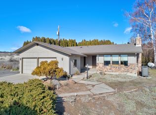 190 Rippee Ln, Yakima, WA 98908