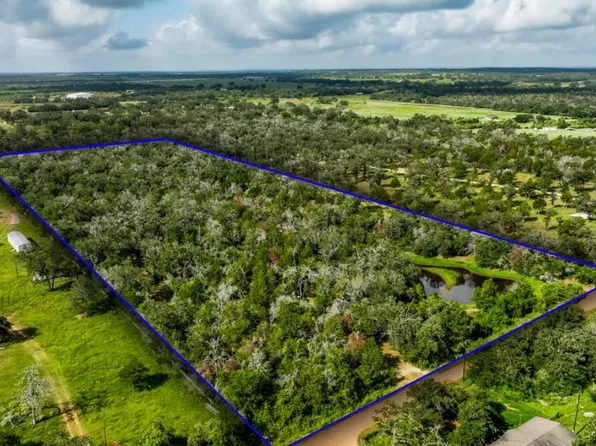 000 CR 438, Harwood, TX 78632
