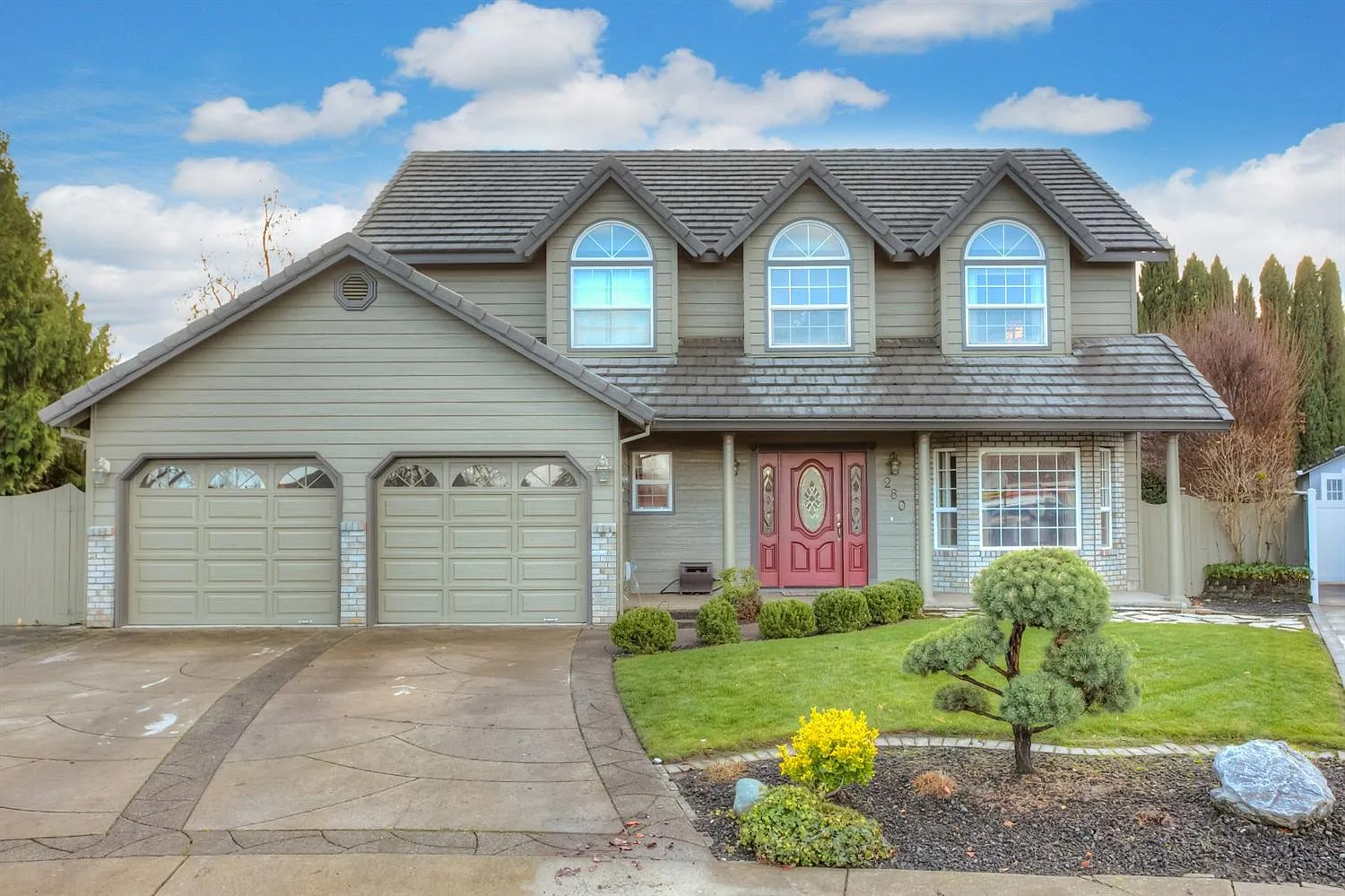 280 Vincent Ct photo 1