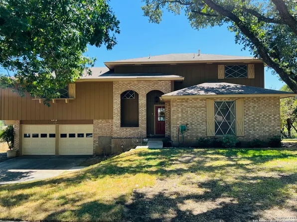 2910 WACOS DR, San Antonio, TX 78238