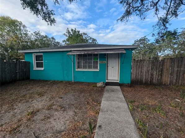 1028 E 93rd Ave APT A, Tampa, FL 33612