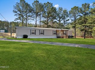 44 Pine Log Branch Rd, Richton, MS 39476
