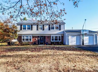 9 Cypress Rd, Somerset, NJ 08873
