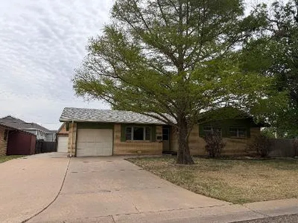 1503 Clay Ct, Liberal, KS 67901