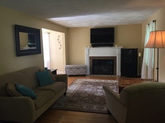 2nd image of 222 Champion Ave