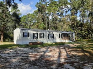 22 Madeline Dr, Crawfordville, FL 32327