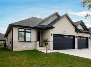 2546 Clearwater Ave, Windsor, ON N8P 0E9