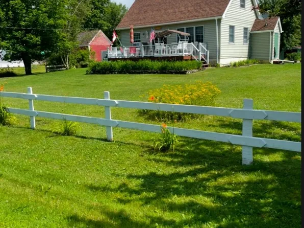 347 River Road, Canaan, VT 05902
