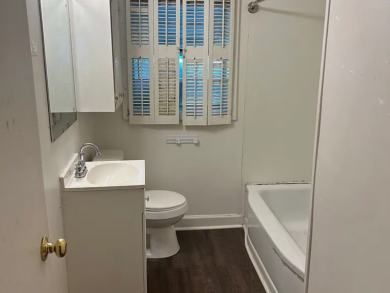 3327 Forrest Ave — Photo 9