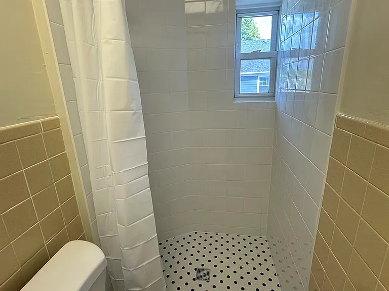 86 Spruce St — Photo 23