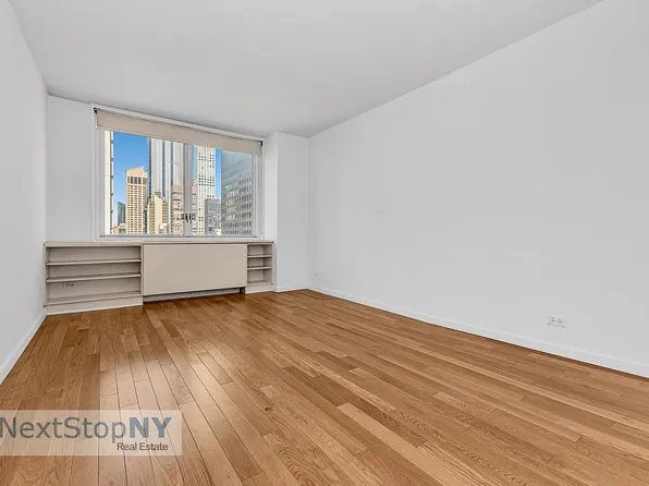 245 E 54th St APT 27C, New York, NY 10022