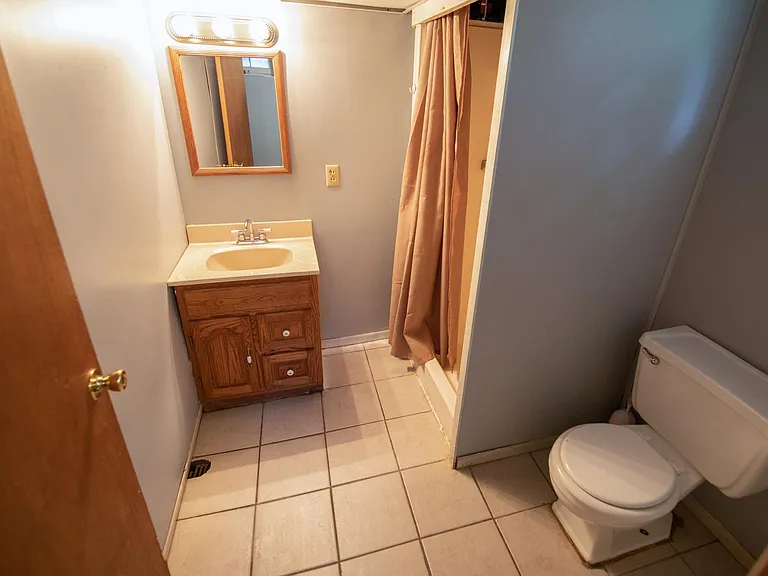 810 Illinois Ave — Photo 14