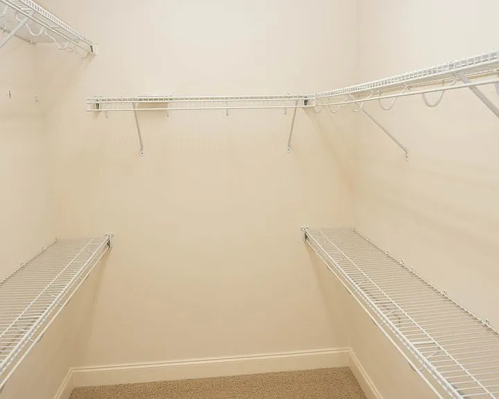 106 Sweet Meadow Ct — Photo 14