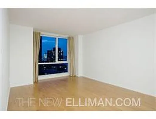 Rented by Douglas Elliman | media 36