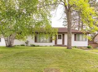 724 NW 9th Ave, Grand Rapids, MN 55744