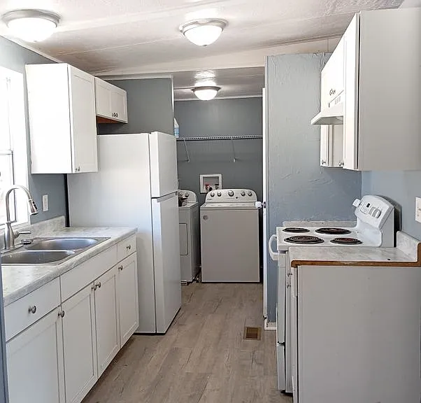 14033 Bream Dr — Photo 17