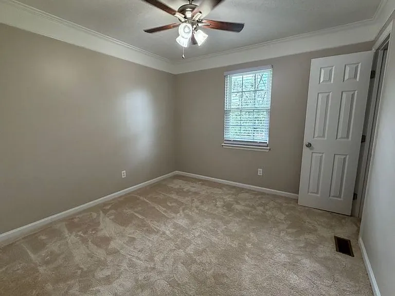 193 Amelia Dr W — Photo 18