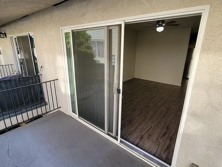 445 E St #5 — Photo 6