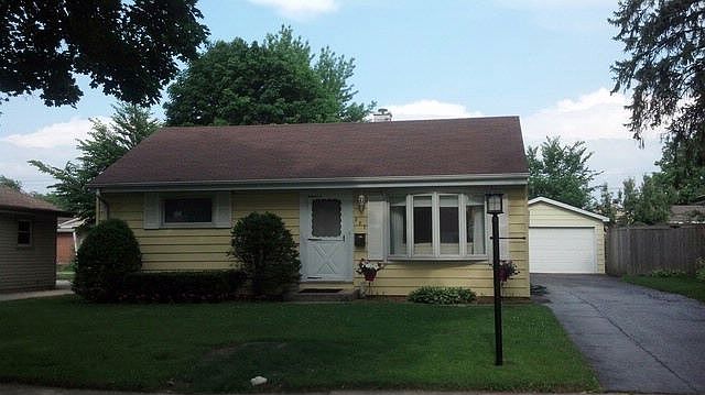 1st image of 221 N William St