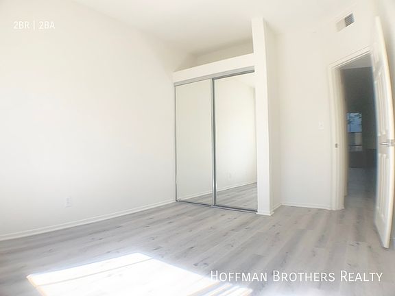 5th image of 3631 Watseka Ave APT 103