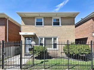 308 S Artesian Ave, Chicago, IL