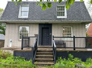 21 Squires Ave UNIT F, Toronto, ON M4B 2R2