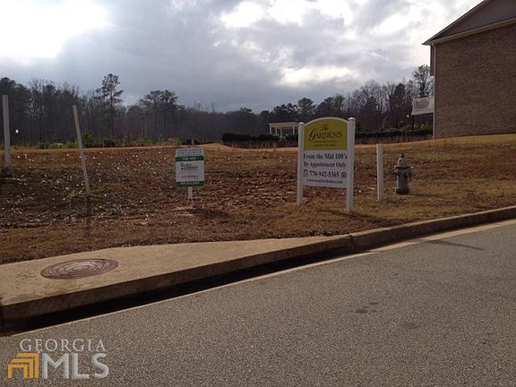 3rd image of 6105 Garden Cir
