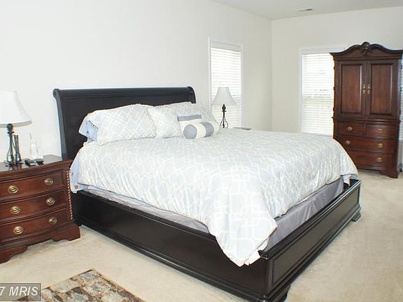 5th image of 905 Augustine Dr