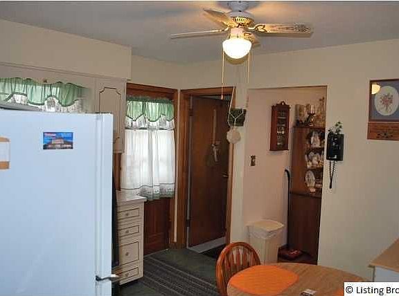 3rd image of 8109 Biscane Dr