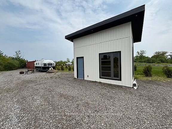 5th image of 655 Pleasant Beach Rd