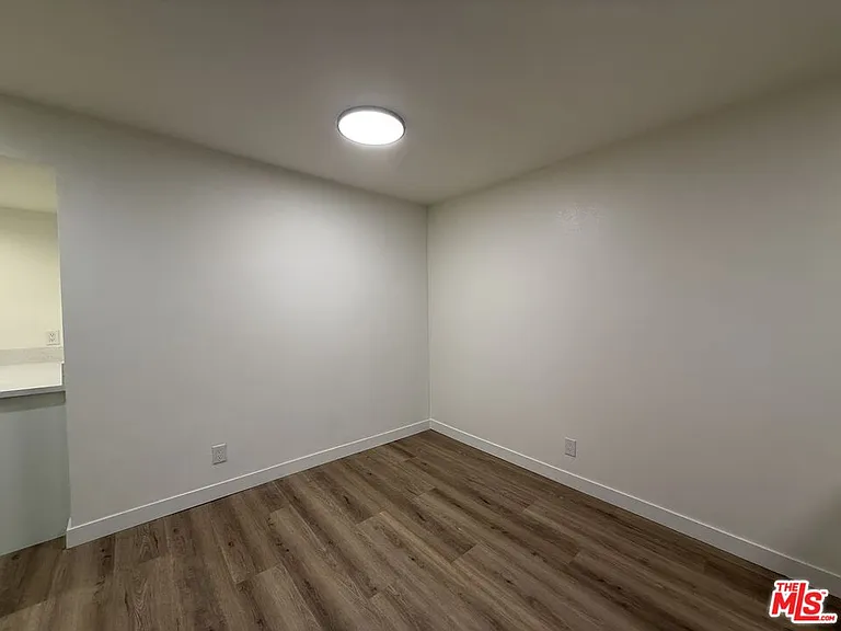 314 S Clark Dr #2 — Photo 10