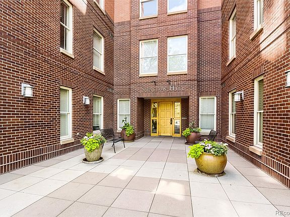 3rd image of 1630 N Clarkson Street #204