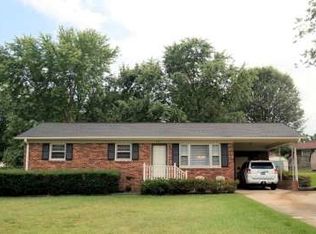 102 Sharon Ave, Bessemer City, NC 28016