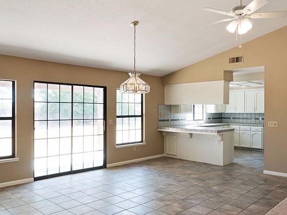 3rd image of 22529 Avenue 340