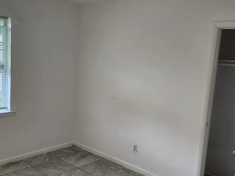 4705 Meadow Ave — Photo 14