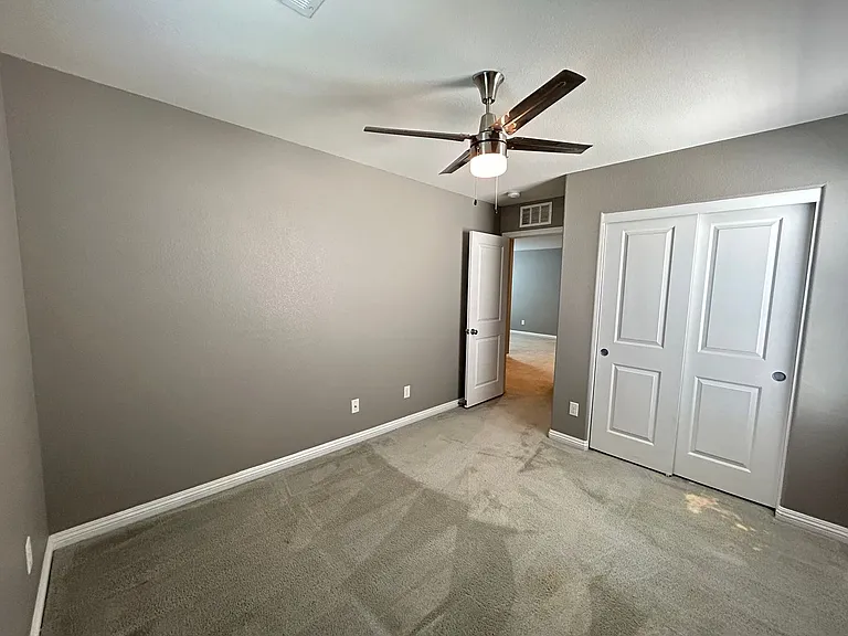 9841 Colenso Ct — Photo 21