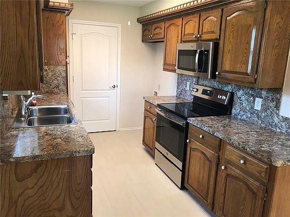 2nd image of 6201 Prospect Hill Dr