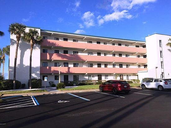 3rd image of 2465 S Washington Ave APT 202A