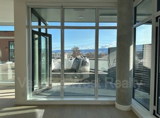 3409 Lakeshore Rd #203, Kelowna, BC V1W 3S9