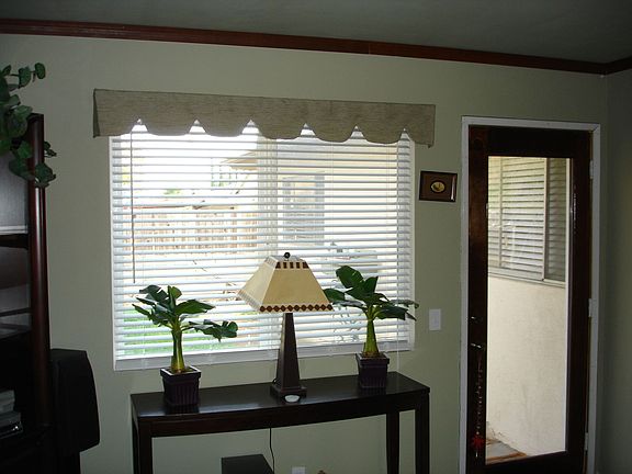2nd image of 5821 Jackson Dr