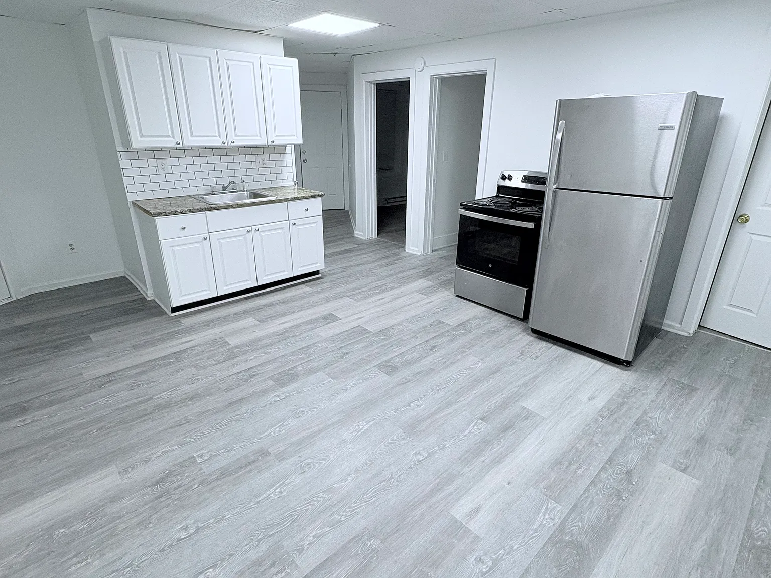 3 bed, 1100 sqft, $1,850 — Photo 4