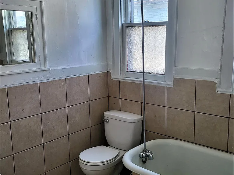 288 Coit St #1 — Photo 3