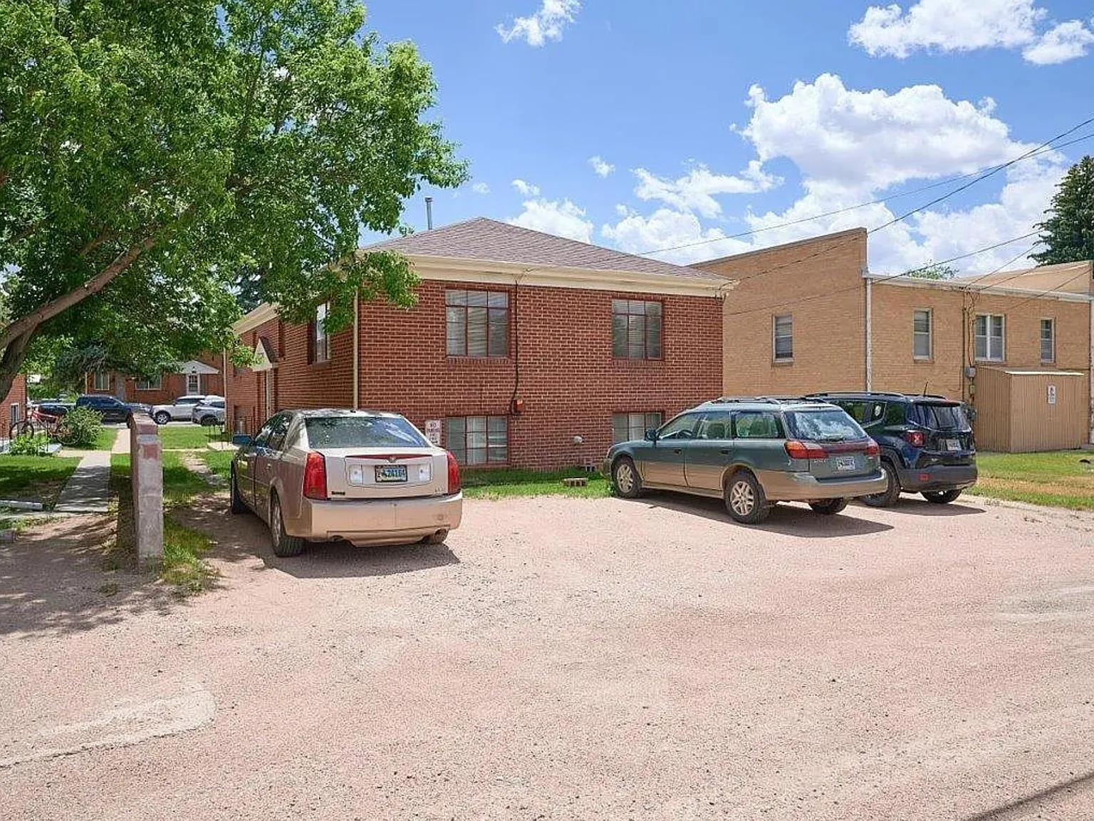 2 bed, 800 sqft, $1,300 — Photo 3